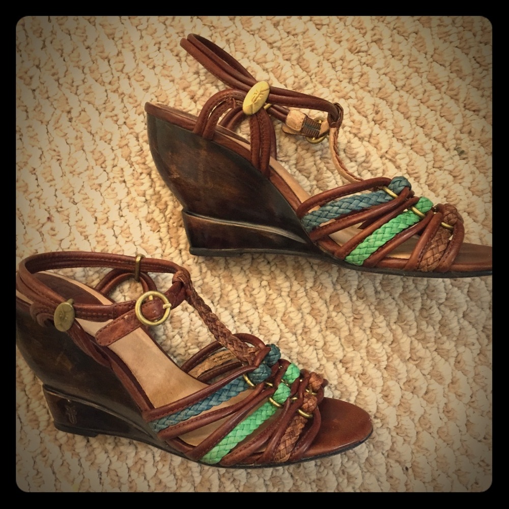 FRYE Colette Cognac Brown Wood T-Strap Wedge 